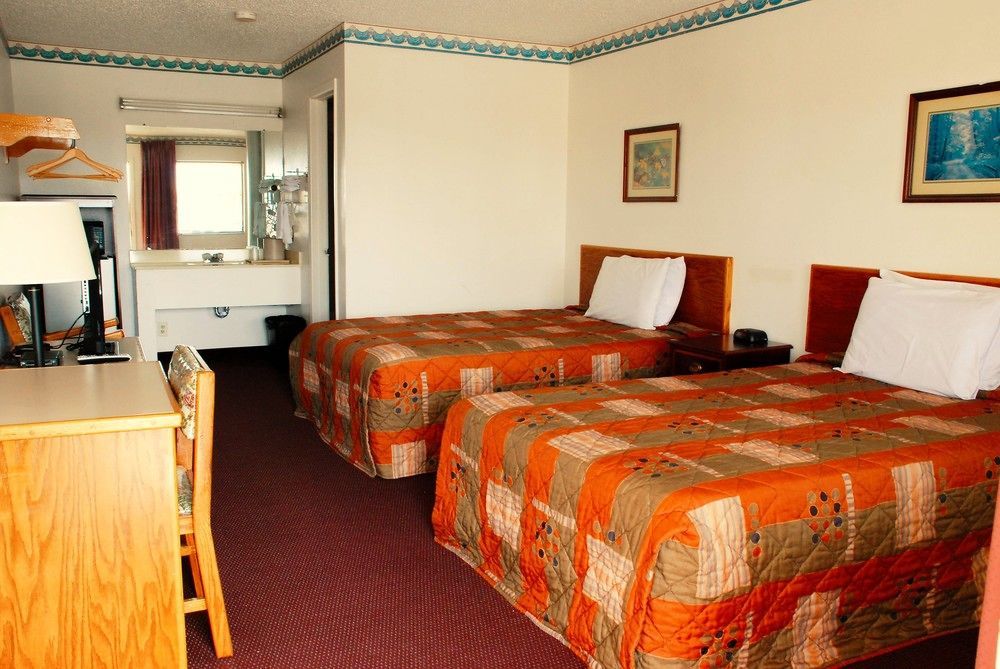 Westworld Country Inn Hubbard Extérieur photo